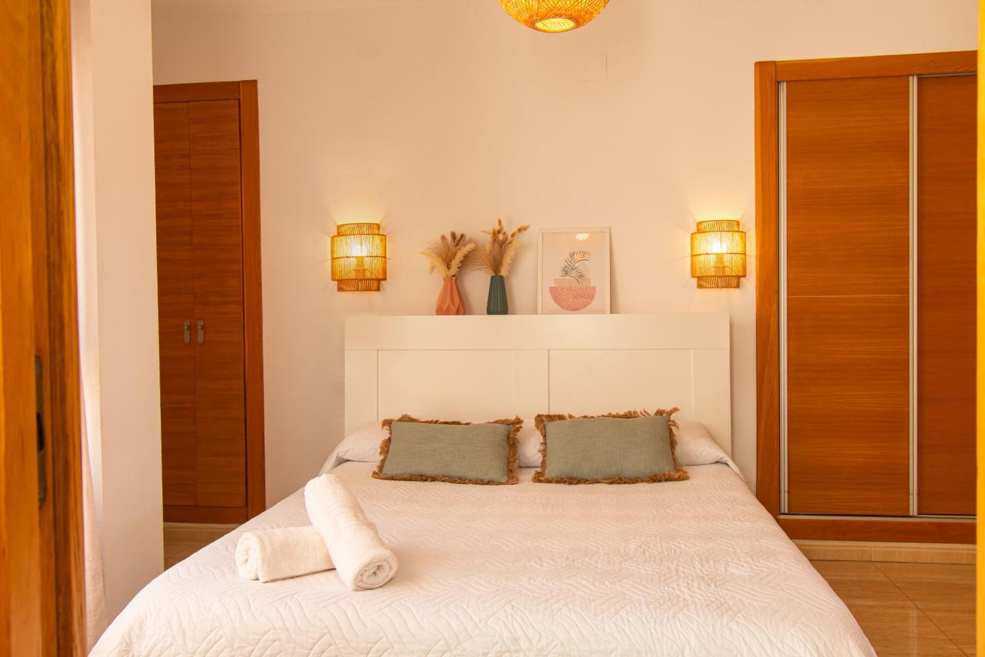 Avenida Principal Cerca De La Playa Con Aire Acondicionado Y Wifi - By Aloha Palma Lejlighed Águilas Eksteriør billede