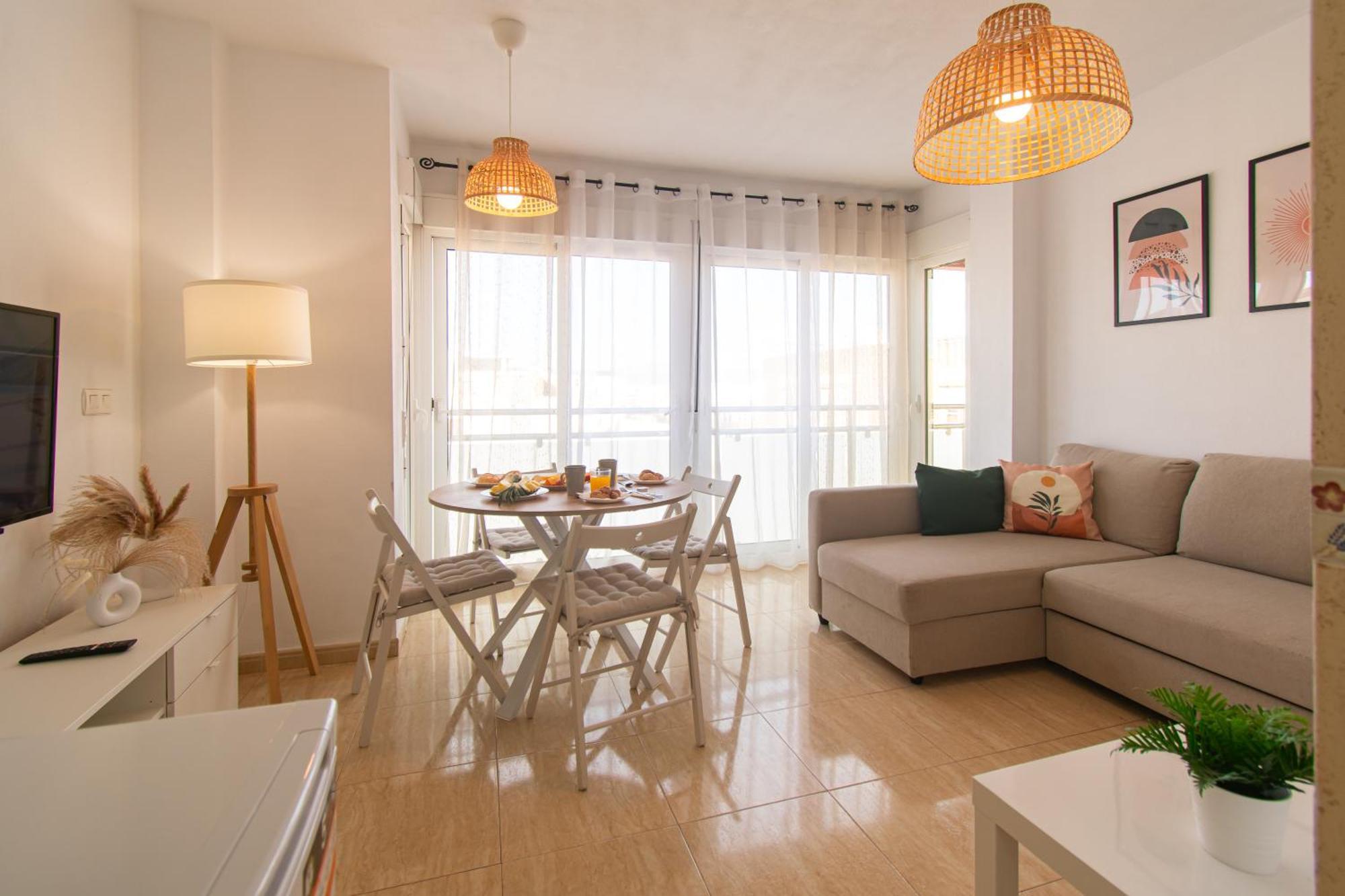 Avenida Principal Cerca De La Playa Con Aire Acondicionado Y Wifi - By Aloha Palma Lejlighed Águilas Eksteriør billede